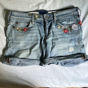Anthropologie Pilcro Mid-Rise Embroidered Shorts